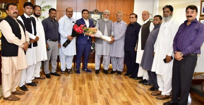 Islamabad (DNA) A delegation of Traders Welfare Association, G-10 Markaz led by its President Akhlaq Abbasi visited Islamabad Chamber of Commerce