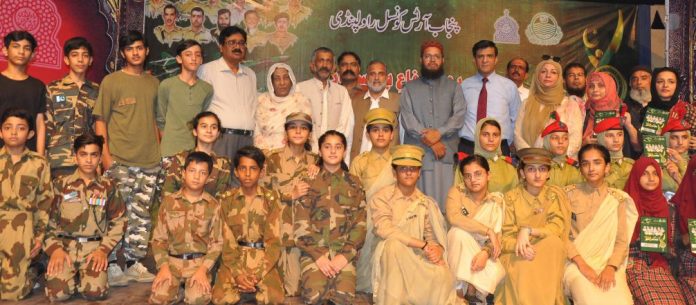 PAC organizes photo exhibition to mark Defence day