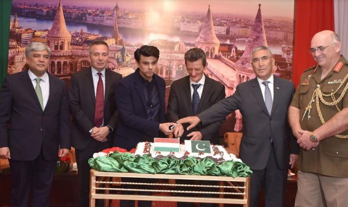 Pakistan keen to further develop ties with Hungary