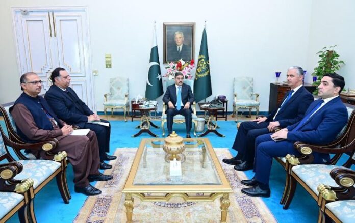 Tajik outgoing envoy in Pakistan calls on PM