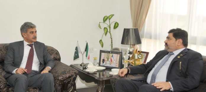 Chairman PRCS visits Pakistani Embassy in Kuwait