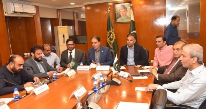 Chief collector to resolve genuine issues, expedite digitalization Saquib Fayyaz Magoon