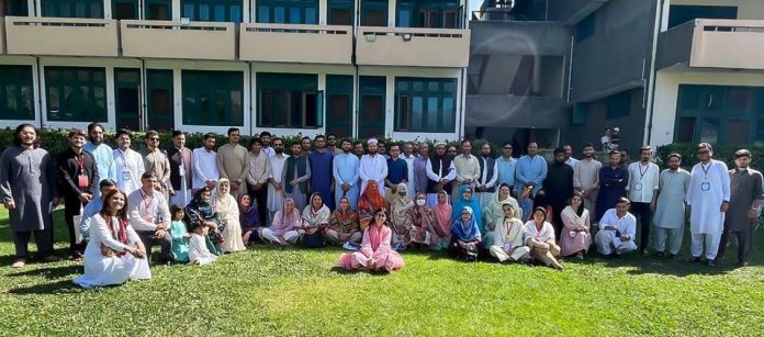 AKU, US Mission celebrate climate action fellows in KP