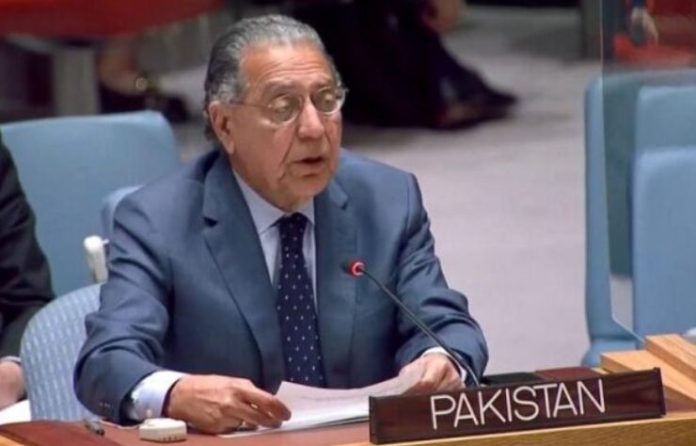 Pakistan urges Israel to withdraw from Lebanon, Syrian buffer zone & allow UN peacekeepers to operate freely