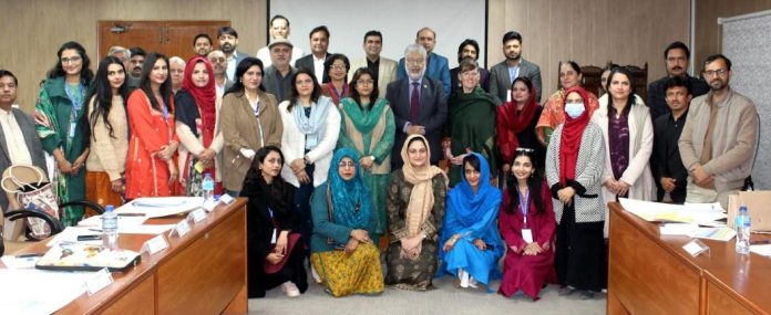 English Faculty Development Program concludes at NAHE