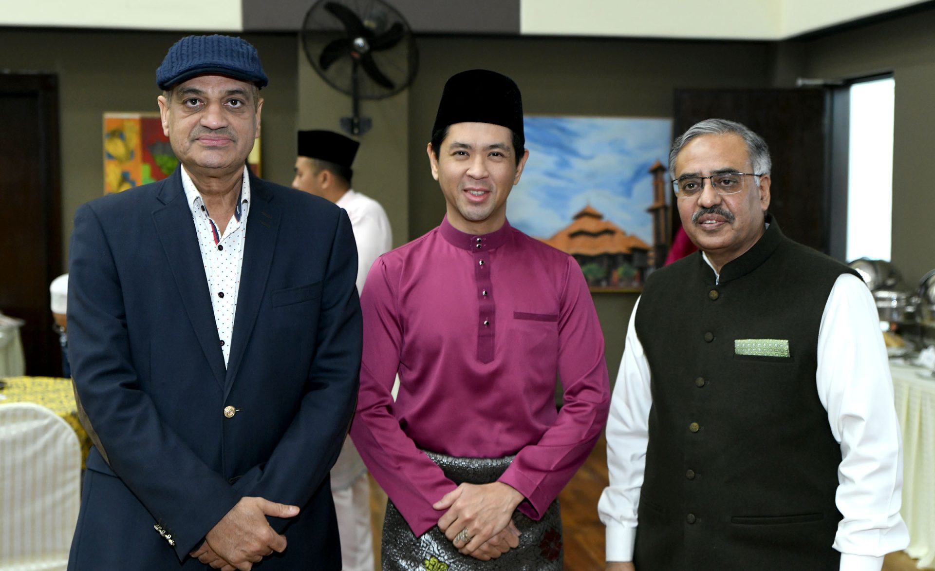 Malaysian HC Azhar Mazlan hosts iftar - Islamabad Post