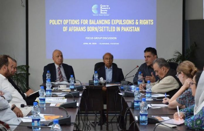 Experts call for humane policy on long-settled Afghans in Pakistan