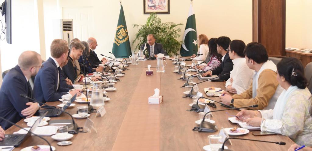 Pakistan and ADB Discuss Strategic Collaboration for Climate and Environmental Resilience