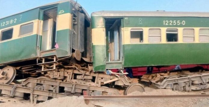 One dead, 33 injured after four coaches of a Karachi-bound train derail in Punjab’s Lodhran