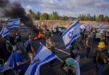 Mass protests erupt across Israel demanding hostage release and end to Gaza War Mass protests erupt across Israel demanding hostage release and end to Gaza War