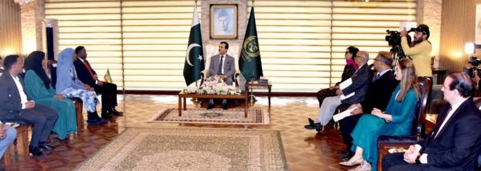 Yousuf Raza Gilani meets Ethiopian ambassador
