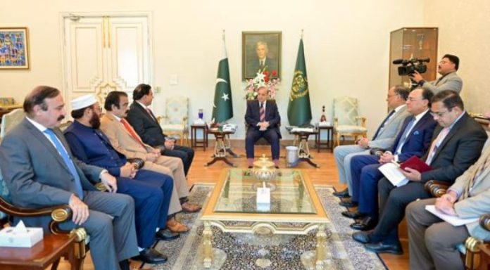PM lauds negotiations body; assures to address AJK people's concerns