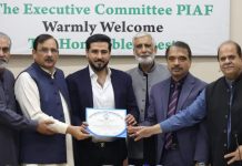 Lahore’s top business bodies unite, vowing economic cooperation Lahore's top business bodies unite, vowing economic cooperation