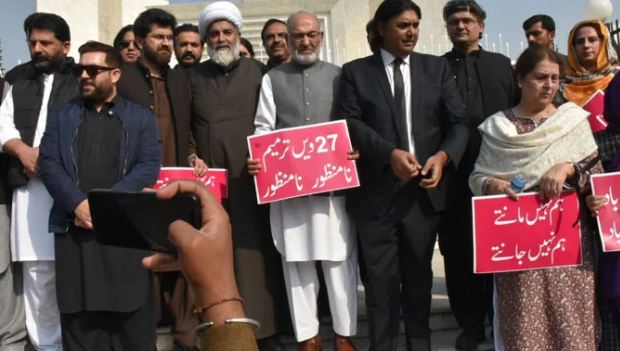 15 TTAP stages rally against 27th Amendment, says all roads to justice closed in Pakistan