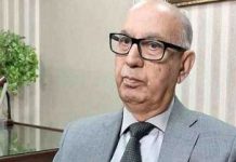 Family clarifies Senator Irfan Siddiqui not on ventilator; receiving treatment in ICU Family clarifies Senator Irfan Siddiqui not on ventilator; receiving treatment in ICU