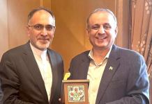 Communications Minister Seeks Major Infrastructure Investment in Key Meeting