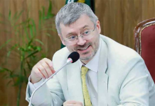 Russia says ready to play role in reducing regional tensions