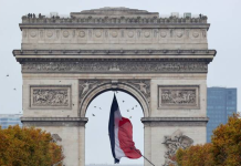 3 arrested in Paris for spying for Russia