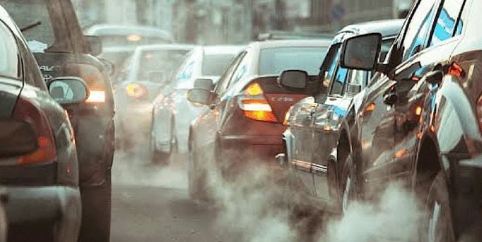 4 LHC orders crackdown on smoke-emitting vehicles