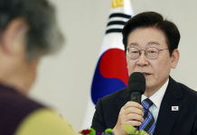 Lee vows to enhance human rights protections in meeting with democracy activists’ families