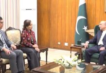 Philippine former President calls on President Zardari Philippine former President calls on President Zardari