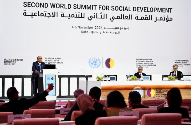 DNA 4-9 Zardari urges global financial reforms, debt relief to support social development