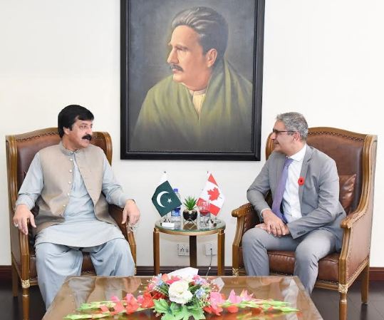 DNA 5-5 Canadian High Commissioner meets Governor Punjab