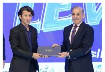 COMSATS University receives over 2400 laptops in PMYLS Ceremony