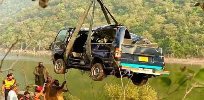 1 Death toll from river Jhelum accident rises to 10 after 6 more bodies recovered