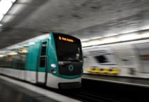 Police arrest suspect after man stabs 3 women in Paris metro Police arrest suspect after man stabs 3 women in Paris metro