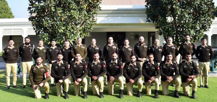 COAS praises endurance, skill of Cambrian Patrol participants