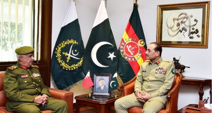 Bahrain Commander praises Pakistan army's regional peace role