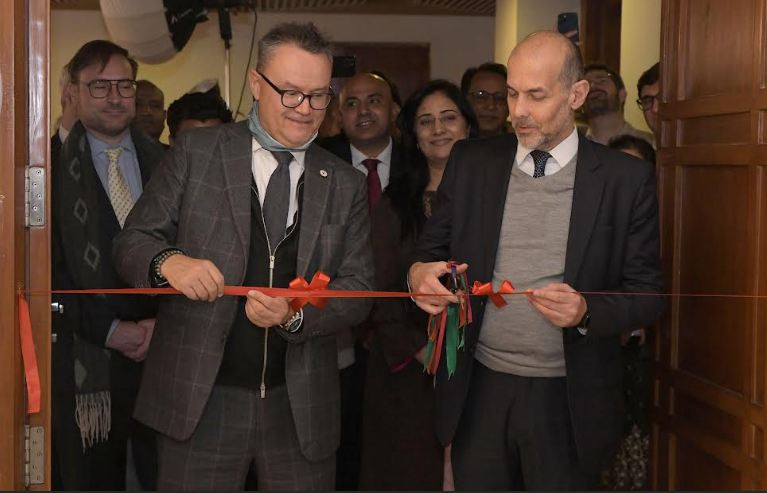 Exhibition ‘Dialogue on Humanity’ draws huge interest