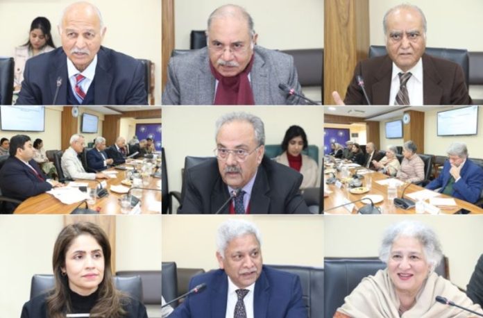 00 Experts urge de-escalation, regional stability as Iran situation unfolds