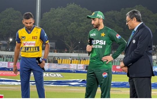 000 Pakistan win toss, elect to bowl first against Sri Lanka in T20I series opener