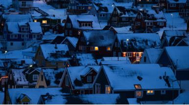 0000 Danish, Greenland PMs to meet after Trump climbdown