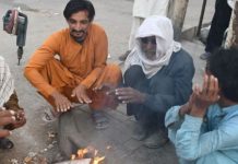 Karachiites quiver as mercury drops to chilling 6.2°C — lowest this winter Karachiites quiver as mercury drops to chilling 6.2°C — lowest this winter