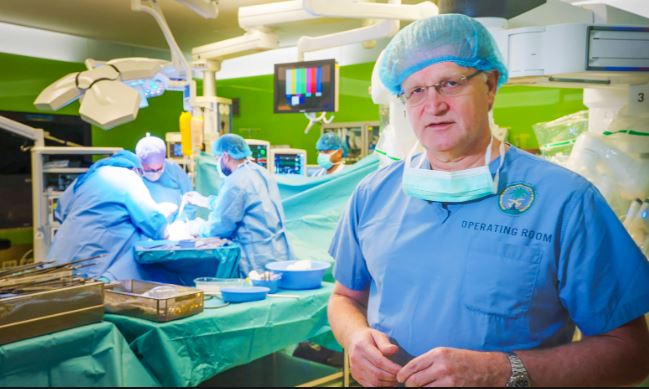 00000 KFSHRC achieves global first with fully robotic living-donor liver transplant