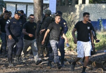 Gang members in Guatemala kill eight police after prison crackdown