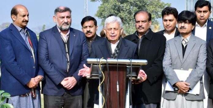 DNA 2-10 Minister inaugurates advanced crop speed breeding facilities at NARC