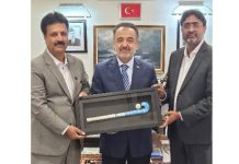Hockey legends honor Turkish Ambassador in Islamabad Hockey legends honor Turkish Ambassador in Islamabad