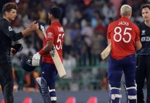 T20 World Cup: England victory over New Zealand keeps Pakistan in semi-final race T20 World Cup: England victory over New Zealand keeps Pakistan in semi-final race