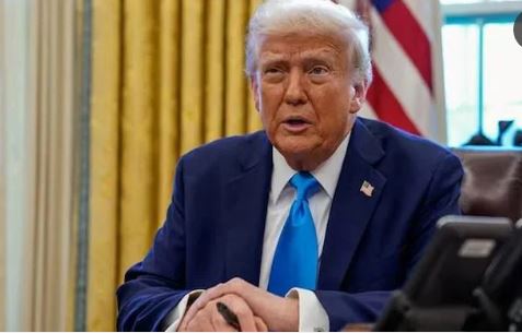 0 Trump says he won't intervene in Pak-Afghan tensions, speaks highly of Shehbaz, CDF Munir