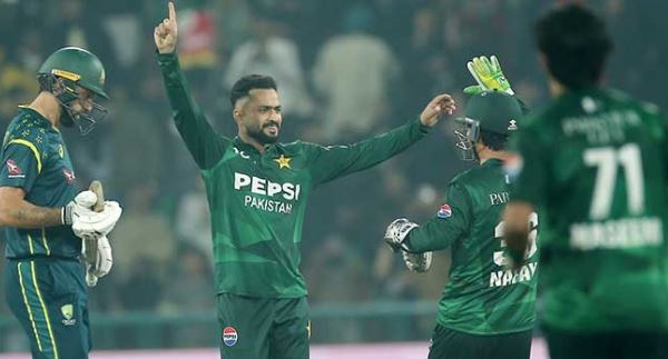 000 Pakistan complete T20I series sweep with crushing win over Australia