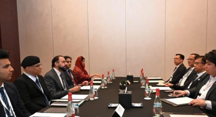 000 Pakistan, Philippines sides exchange views on migrant workers