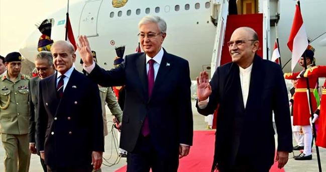 13 Kazakhstan president arrives in Pakistan on two-day official visit