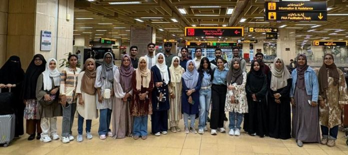 DNA 21-3 25 Sri Lankan students arrive in Pakistan for higher studies