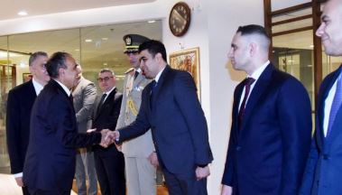 00 Egypt's FM arrives in Pakistan for quad 'in-depth' talks on Mideast war