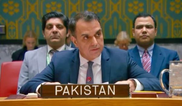 11 Pakistan supports UNAMA renewal, warns of growing terrorism from Afghan soil