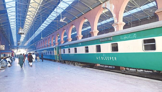 19 Passengers complain of poor hygiene, overpricing on Khyber Mail journey